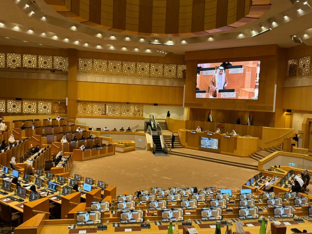 «الوطني» يطالب برفع رواتب الكادر التعليمي المواطن في القطاع الحكومي 