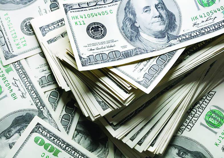 الدولار يرتفع بعد بيانات وظائف قوية 