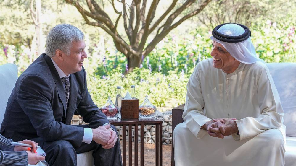 سعود بن صقر يؤكد متانة العلاقات مع روسيا الاتحادية 