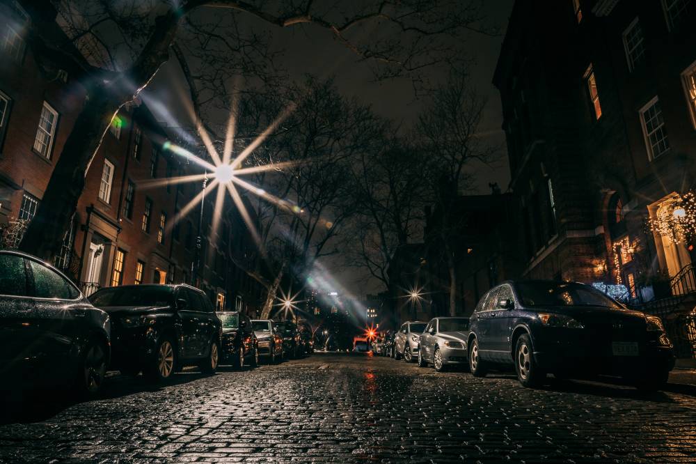 ثمل يصدم 3 مركبات و«جنح دبي» تغرّمه 24 ألف درهم 