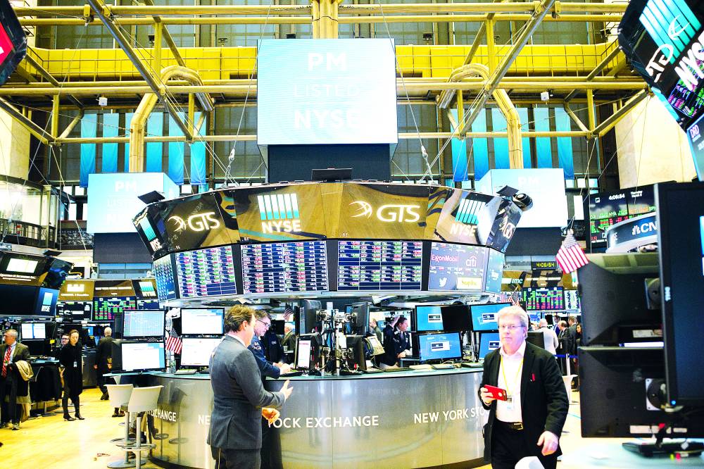 «وول ستريت» تترقب بيانات التضخم ونتائج «وول مارت» 