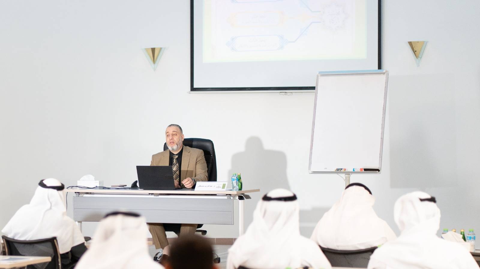 «المنتدى الإسلامي» يضيء على محاسبة الزكاة وتطبيقاتها 