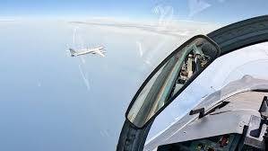 قاذفات نووية روسية تحلق فوق بحر بيرينج 