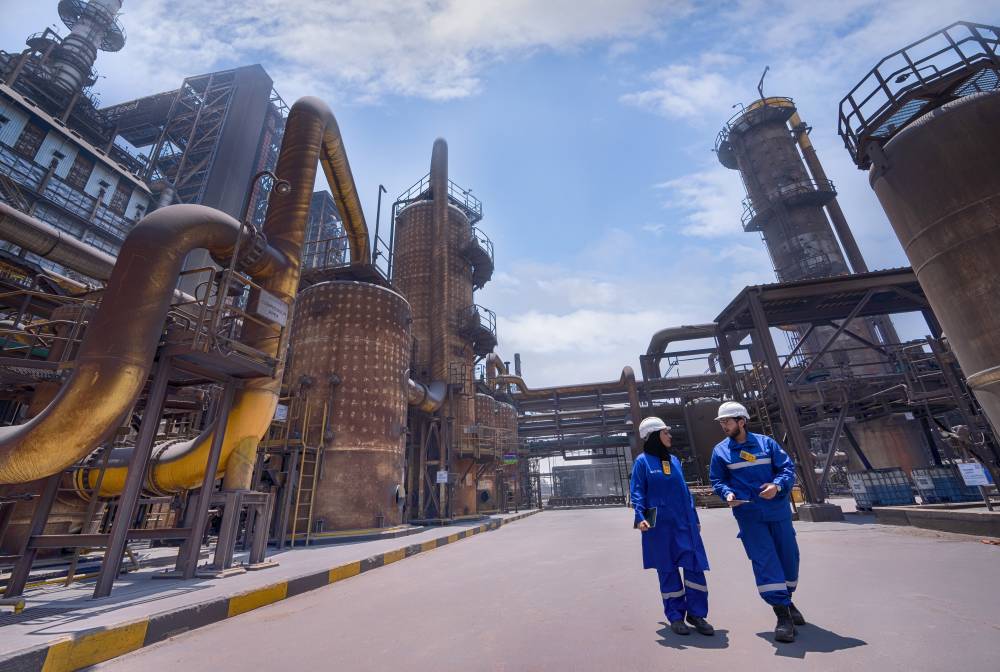 صناعة الإمارات تسجل أداء قوياً بدعم مشاريع البنية التحتية والسكنية 