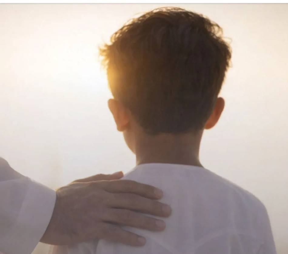 يوسف مسلم يدعم حملة “وقف أم الإمارات للأيتام” بـ 150 مليون درهم