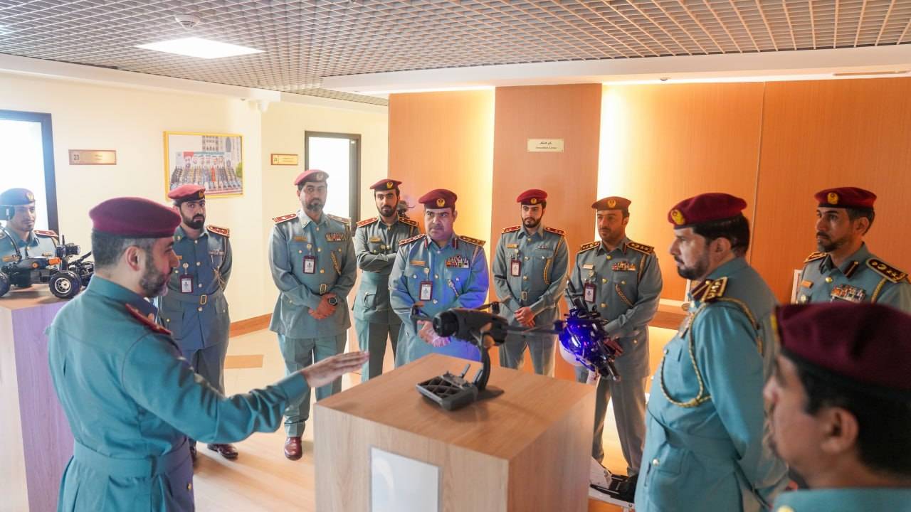 خالد النعيمي يشيد بتميز أداء مركز شرطة المنامة الشامل بعجمان