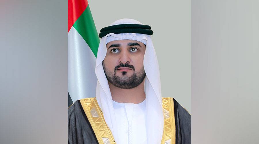 مكتوم بن محمد يمنح مسؤولي حكومة دبي صفة الضبطية القضائية 