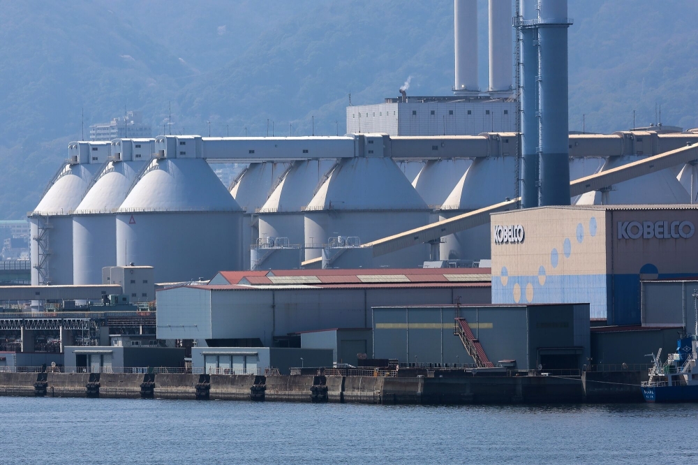 النفط يرتفع قبل موعد ترامب النهائي اليوم الثلاثاء.. والخام الأمريكي فوق 113 دولاراً 