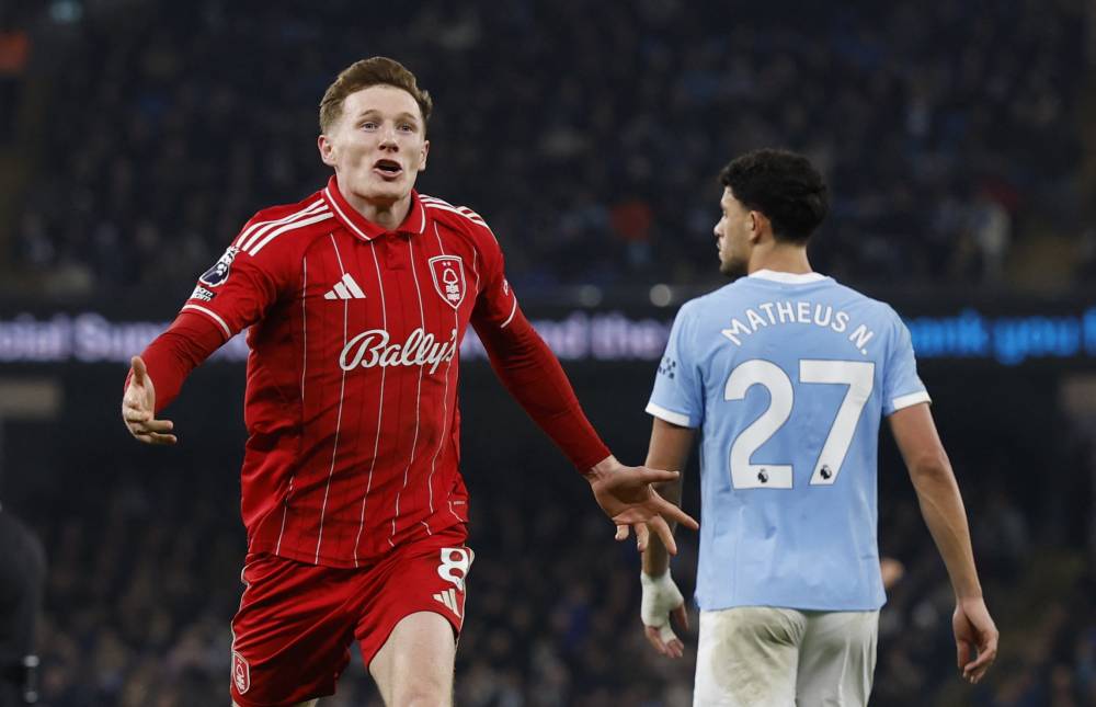 إيليوت أندرسون يفضل مانشستر سيتي على اليونايتد وتشيلسي – مشاهير