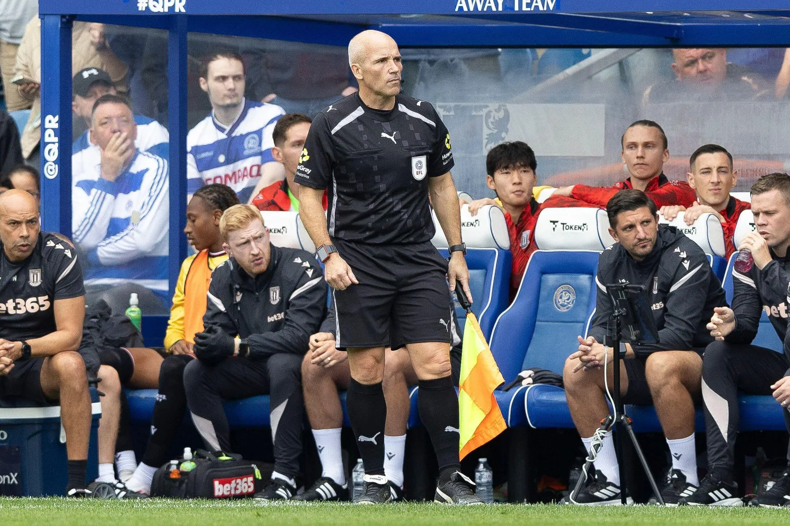 مساعد حكم يواصل العمل رغم إيقافه بتهمة إزعاج شرطية – مشاهير