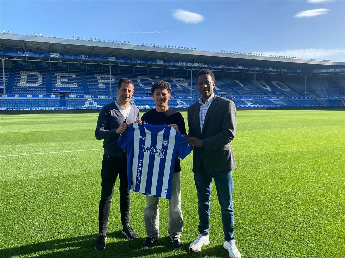 لاعب مصري جديد ينضم إلى الدوري الإسباني – مشاهير