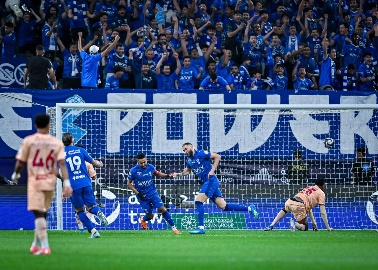 الهلال يكتسح الخلود وتعثر جديد للأهلي والاتحاد – مشاهير الهلال يكتسح الخلود وتعثر جديد للأهلي والاتحاد – مشاهير