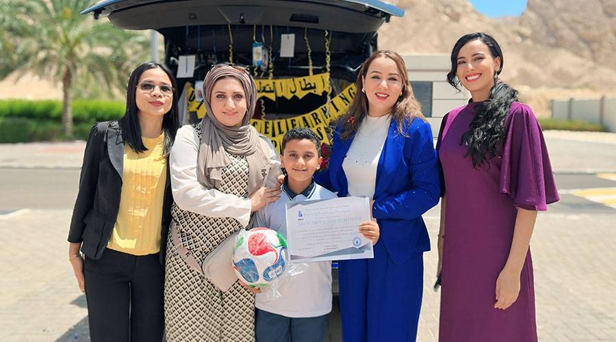 أبطال «التعلم عن بعد» في مدرسة محمد بن خالد للأجيال 