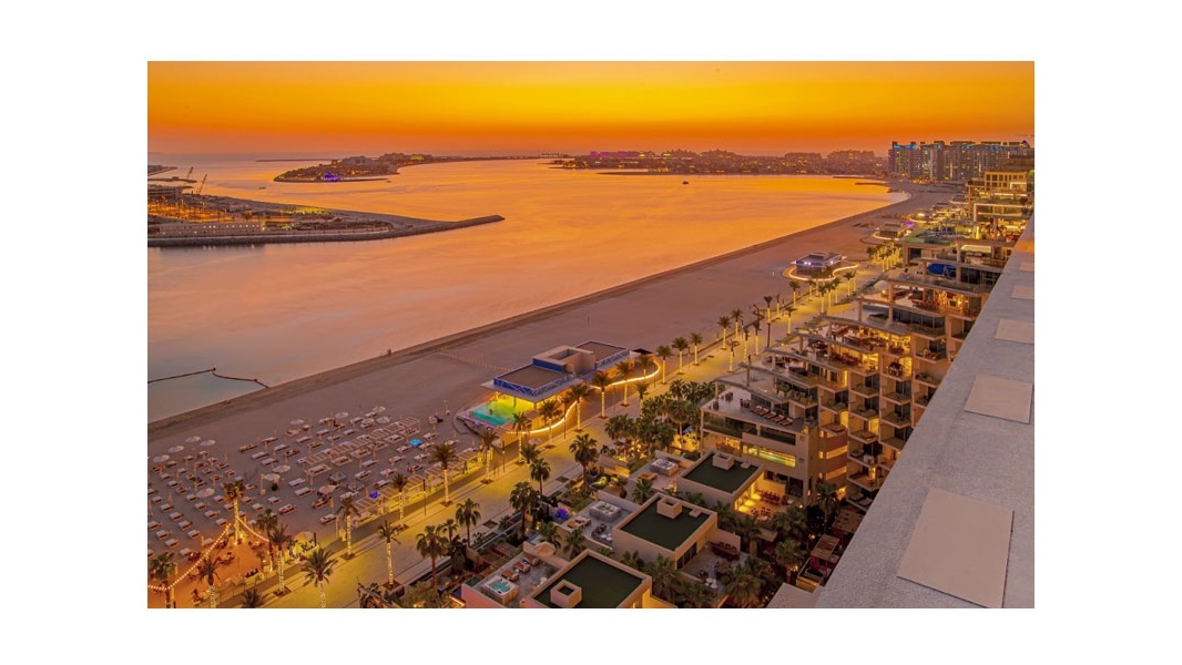 “بالم ويست بيتش”.. وجهة جديدة في نخلة جميرا