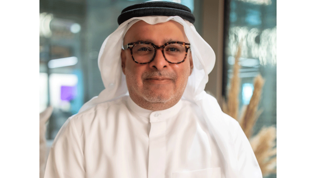 تفاهم بين دبي للسياحة وليفربول جون موريس