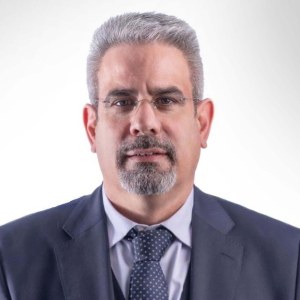 كامل العوضي 1