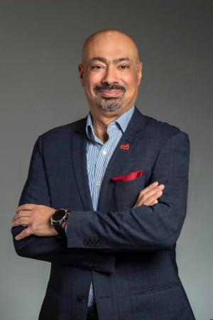 حاتم دويدار