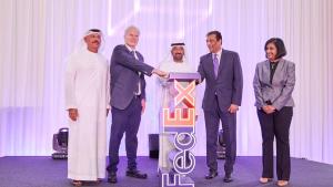 أحمد بن سعيد وخليفة الزفين وراج سوبرامانيام وريتشارد سميث وكامي فيسواناثان