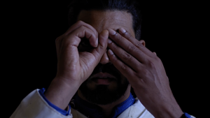 من عمل للفنانة بشرى خليلي بعنوان «قاصٌ شعبي»