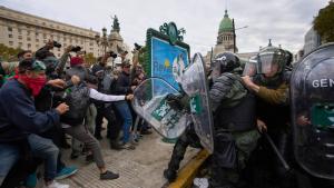 احتجاج على معاشات التقاعد بالأرجنتين