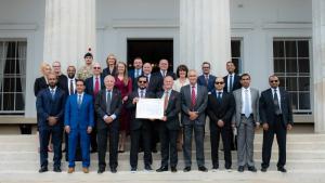 «ساندهيرست» تكرم سعيد الطاير أول قيادي متميز مدى الحياة