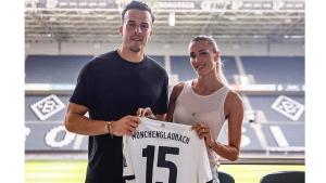 سابرينا وزوجها المهاجم السويسري هاريس تاباكوفيتش