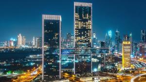 برج ذا لينك حيث مقر مؤسسة دبي للاستثمارات الحكومية