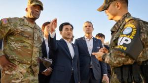 زيارة هيغسيث لمنطقة حدودية