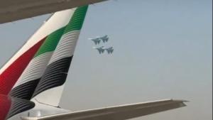 استئناف العروض الجوية في «دبي للطيران» بعد حادث المقاتلة الهندية
