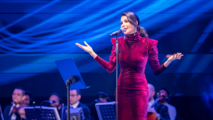 أميمة طالب على مسرح المهرجان