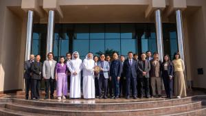 سعود المزروعي ووفد هونغ كونغ