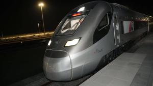 قطارات الاتحاد تنقل 350 راكباً عبر مسار الغويفات- الفاية