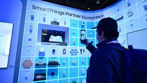 شاشة عرض تجارية من سامسونغ