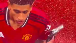 المسدس اللعبة يربك جاي جاي