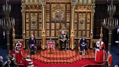 الملكة إليزابيث