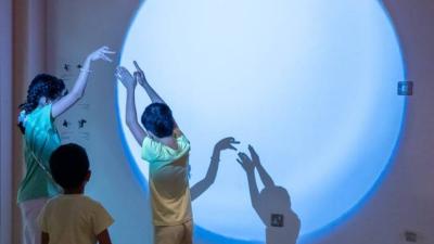 قاعة لعلم الآثار التفاعلي في الشارقة