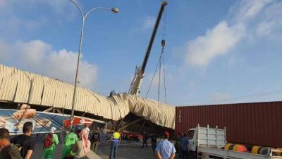 فيديو| انهيار جسر على طريق المطار الدولي ووقوع إصابات في عمّان