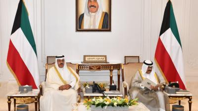 قبول استقالة الحكومة الكويتية وتكليفها بتصريف الأعمال