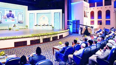 خلال فعاليات اليوم السادس من الجائزة