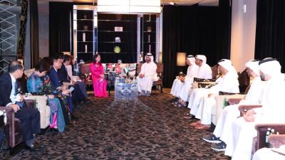 الإمارات وفيتنام