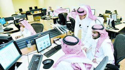 متعاملون في بورصة السعودية