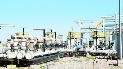 «نفط الهلال» تفوز بحقلين نفطيين في العراق