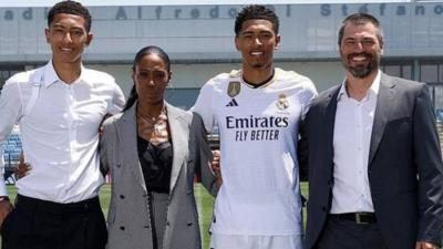 مدير مانشستر يونايتد أضاع على النادي «لاعب العمر»