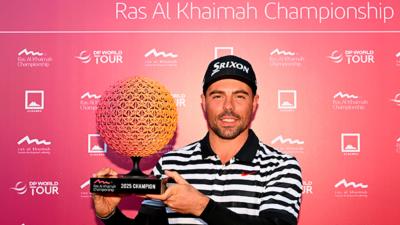 ديل ري يرفع كأس بطولة رأس الخيمة