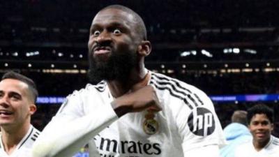 إشارات غير أخلاقية.. أتلتيكو يشكو 4 لاعبين من ريال مدريد