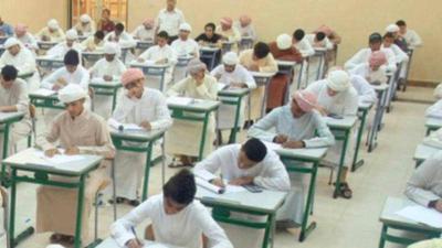 للطلاب والموظفين.. تعرف إلى عقوبات الإخلال بنظام الاختبارات في الإمارات