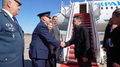 إدارة ترامب تتجاهل استقبال زيلينسكي في المطار.. وطاقمه ينقذ الموقف