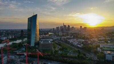 فرانكفورت ويبدو مقر المركزي الأوروبي