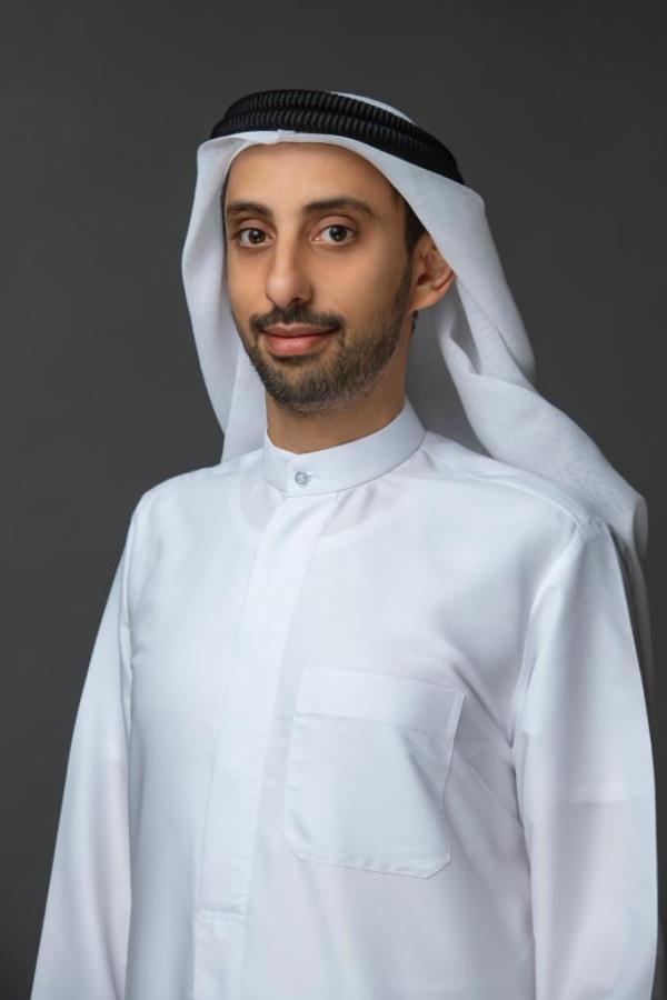 عبد العزيز شطاف مساعد المدير العام لقطاع الاتصال والأعمال في غرفة الشارقة عبد العزيز شطاف مساعد المدير العام لقطاع الاتصال والأعمال في غرفة الشارقة