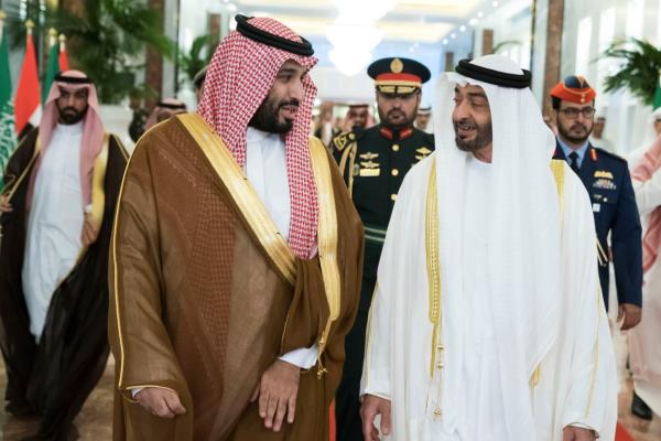محمد بن زايد ومحمد بن سلمان محمد بن زايد ومحمد بن سلمان (وام - أرشيفية)